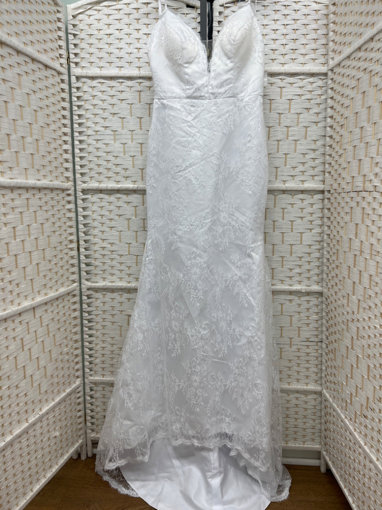 Size 12 Bridess White Gown