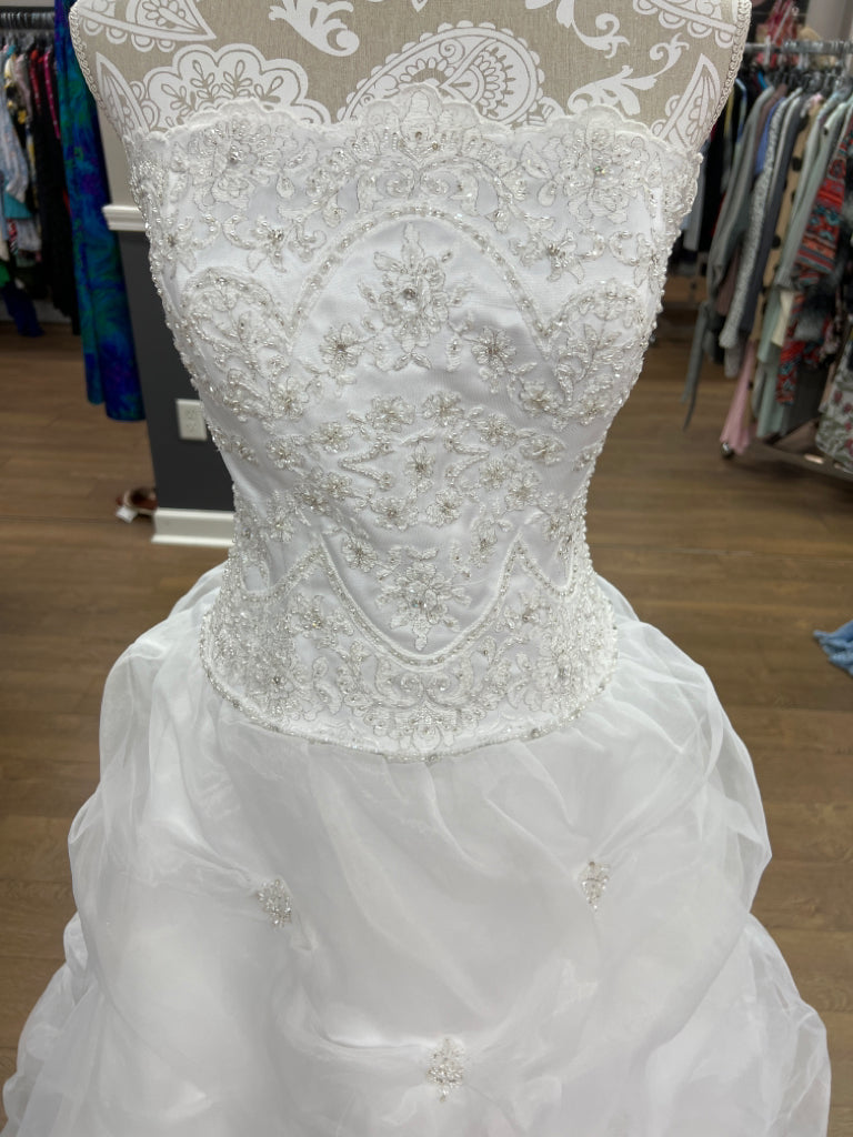 Size 10 Oleg Cassini White Gown