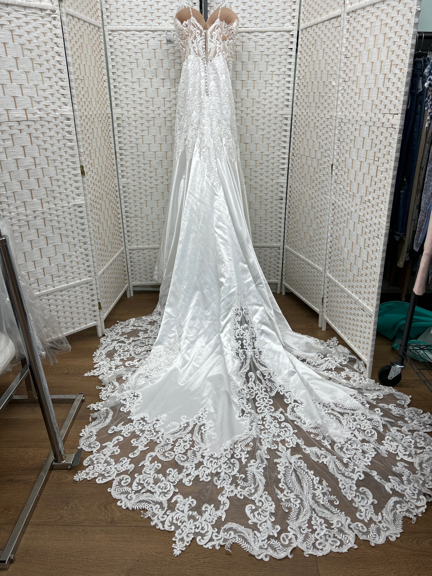 Size 8/10 Mori Lee White Gown