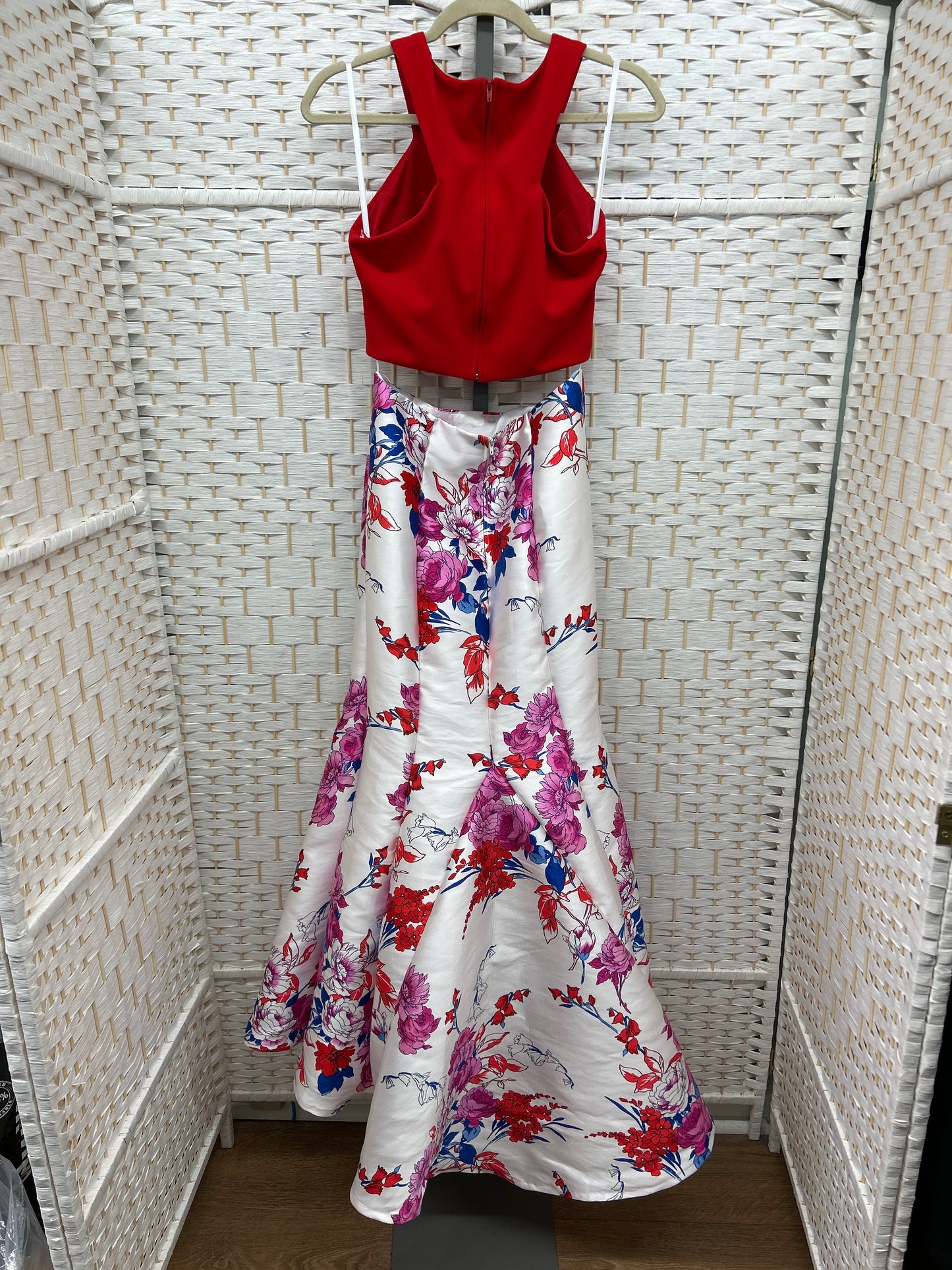 Size 3/4 Windsor Red/White Gown