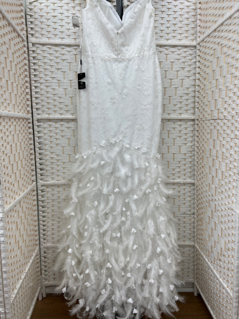 Size 14 NOX White Gown